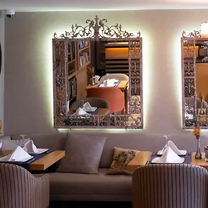 vizitați hotelul